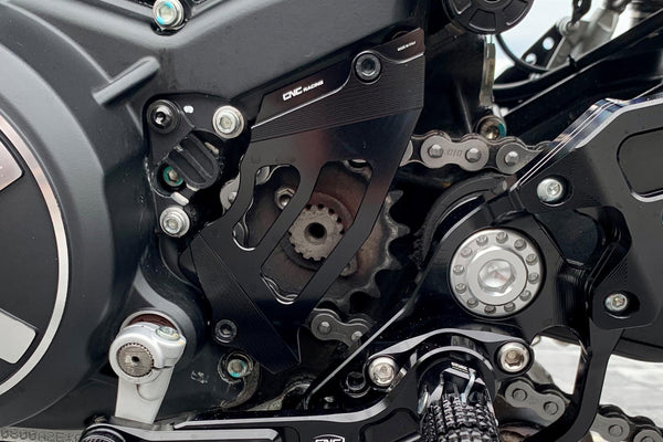 CNC RACING | Sprocket cover Ducati
