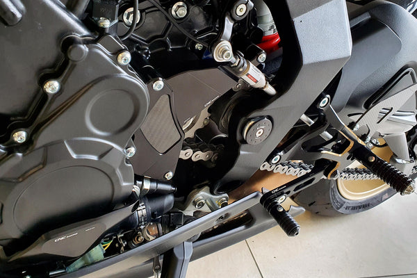 CNC RACING | Sprocket cover MV Agusta