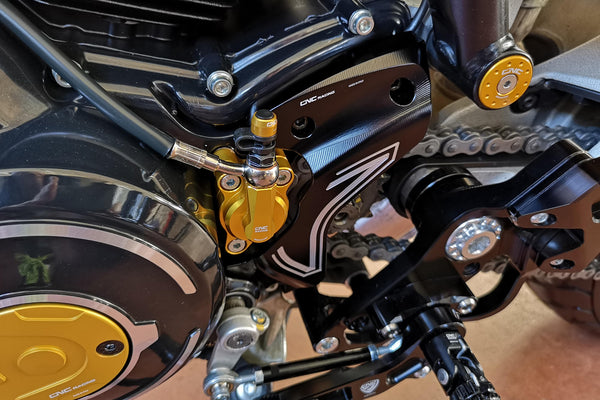 CNC RACING | Front sprocket cover Ducati