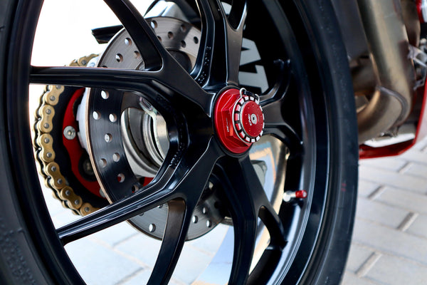 CNC RACING | Rear wheel nut plug Ducati - right hand