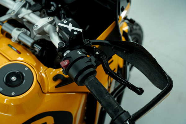 CNC RACING | Hand-guards Ducati DesertX - Carbon