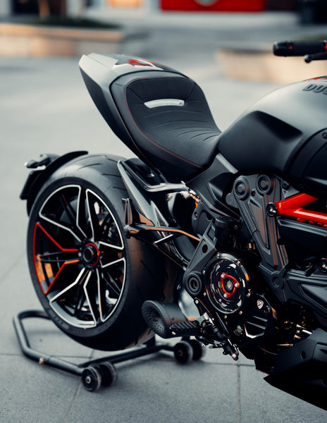 CNC RACING | Clear cover oil bath clutch Ducati