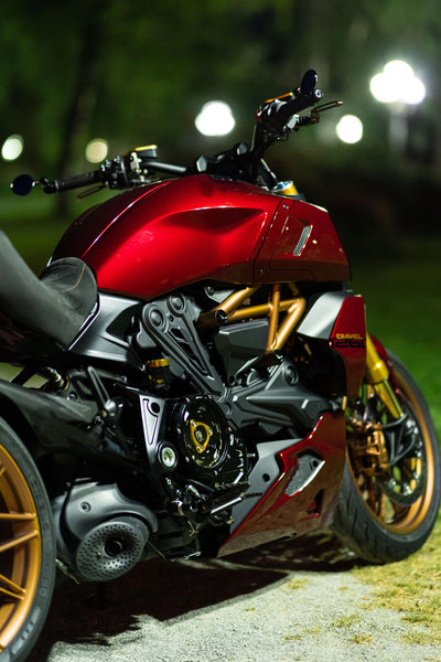 CNC RACING | Clear cover oil bath clutch Ducati