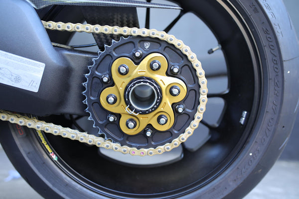 CNC RACING | Ring gear ergal Z38 P525 6 holes Ducati