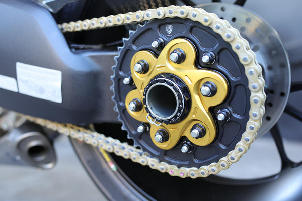CNC RACING | Ring gear ergal Z38 P525 6 holes Ducati