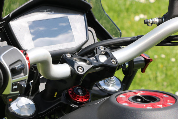 CNC RACING | Handlebar top clamp Aprilia Tuono - Moto Guzzi v85 TT