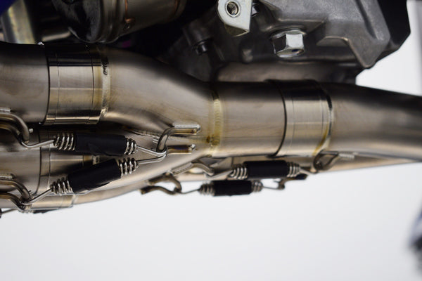 Graves Motorsports Yamaha R6 Full Titanium - Carbon WORKS 7 Exhaust