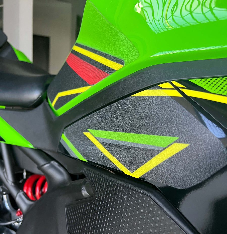 Graves Motorsports Kawasaki ZX-4RR ZX-4R  Lower Tank Grip