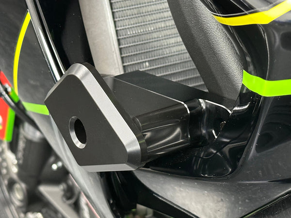Graves Motorsports Kawasaki ZX-6R Frame Sliders 2024 +