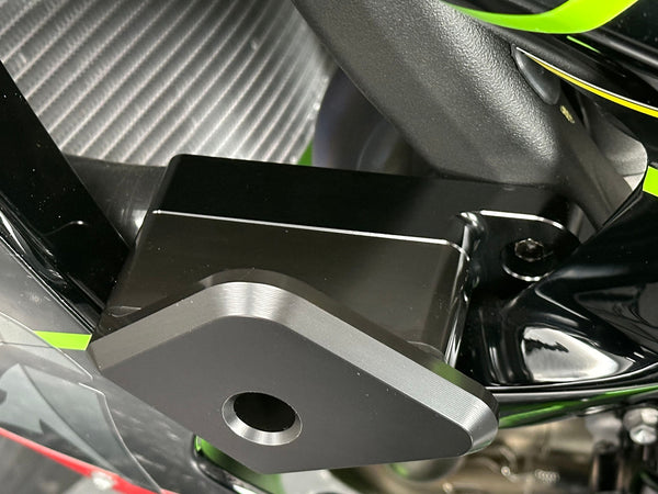 Graves Motorsports Kawasaki ZX-6R Frame Sliders 2024 +