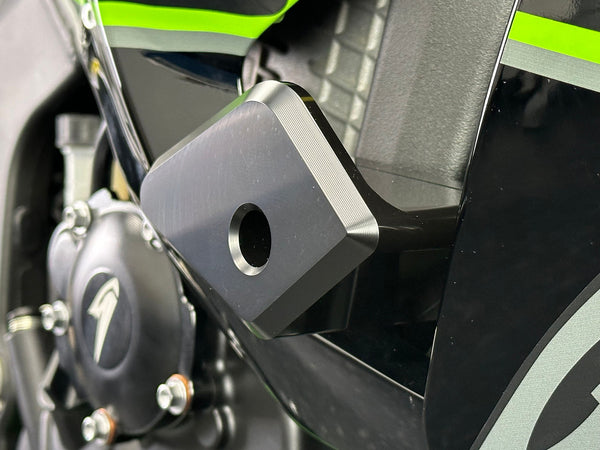 Graves Motorsports Kawasaki ZX-6R Frame Sliders 2024 +