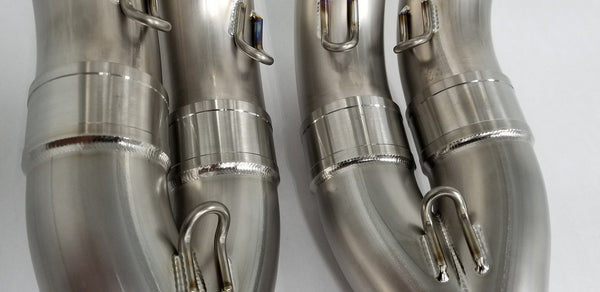 Graves Motorsports Yamaha R1 Full Titanium Exhaust System with Carbon 265mm Silencer