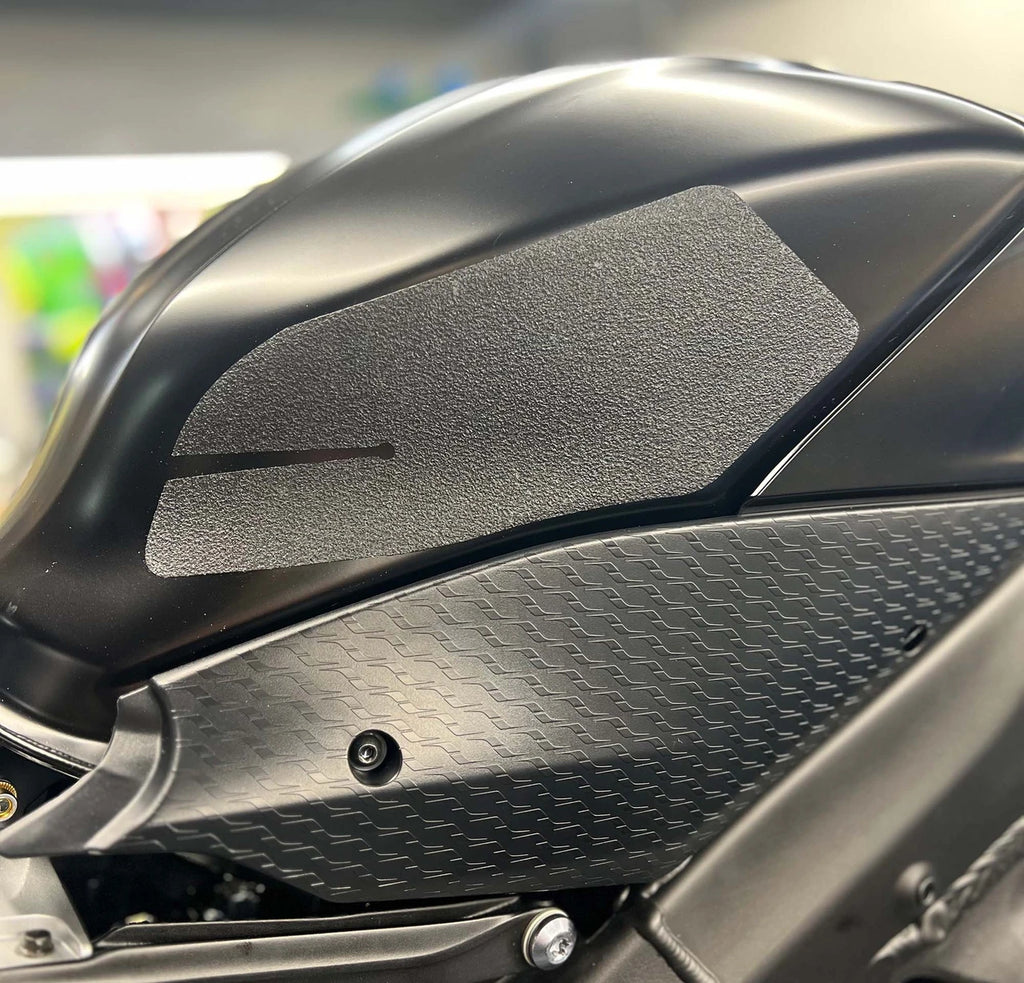 Graves Motorsports Yamaha R6 Tank Grip