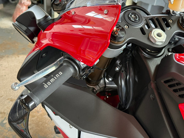 HeliBars Yamaha YZF R1 1998-2003, 2015-2026 TracStar handlebar risers