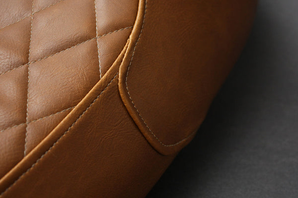 Triumph | Bonneville 00-15, Bonneville T100 02-16, Scrambler 06-16, Thruxton 04-15 | Vintage Diamond Sixty 8 | Rider Seat Cover