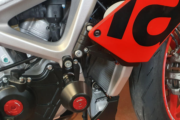 CNC RACING | Screw kit side fairing Aprilia Tuono