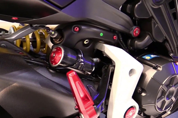 CNC RACING | Screw kit exhaust pipe heat shield Ducati XDiavel