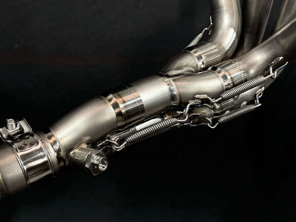 Kawasaki Z1000 Vandemon 4 into 2 Titanium Exhaust System with Carbon Fibre Mufflers