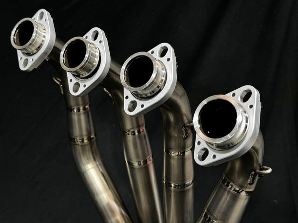 Kawasaki Z1000 Vandemon 4 into 2 Titanium Exhaust System with Carbon Fibre Mufflers