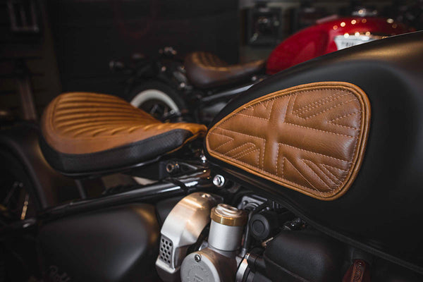Triumph | Bobber 17-25 | Union Jack | Knee Grips