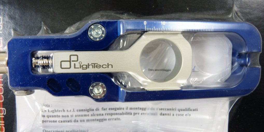LighTech TEYA012COB cobalt blue chain adjuster; photograph shows one component, supplied as a pair.