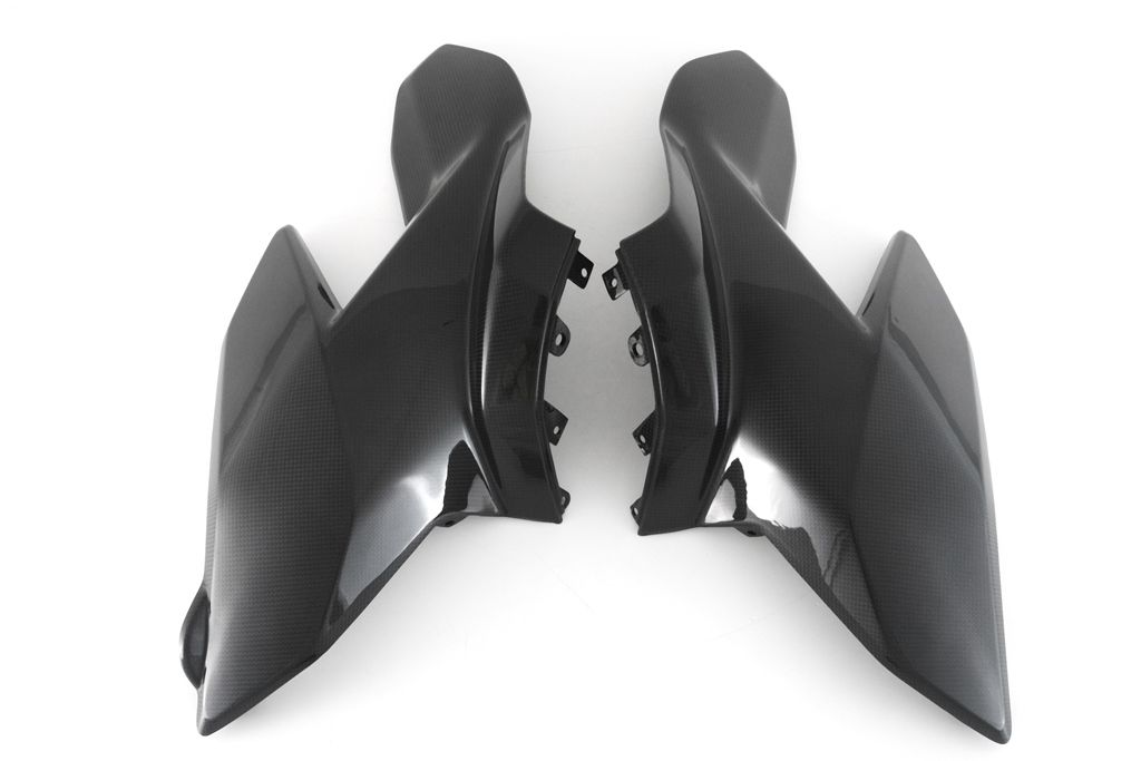 MOTOCORSE Upper side fairing set Trama del carbonio e finitura superficiale - 2