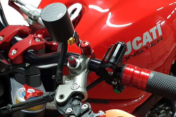 CNC RACING | Mirror Blanking Plug M10 - Thread RH