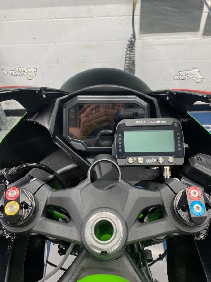 Graves Motorsports Kawasaki ZX-4RR + Ninja 400 + Ninja 500 - AIM Solo 2 Mount