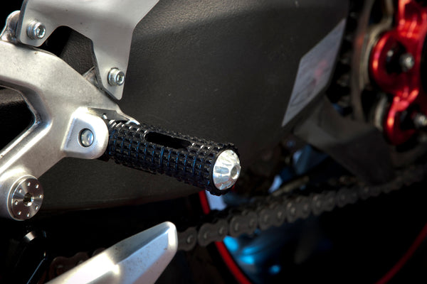 CNC RACING | Footpegs for stock rearsets driver Ducati MV Agusta