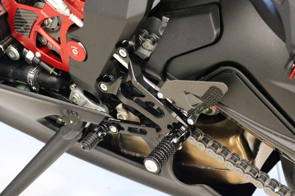 CNC RACING | Adjustable rear sets MV Agusta
