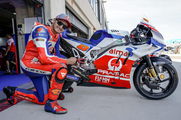 CNC RACING | Adjustable rear sets Ducati Panigale V4 series for V4,V4 S and V4 Speciale - Pramac Racing limited Edition