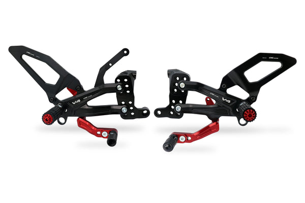 CNC RACING | Adjustable rearsets Ducati Streetfighter V4