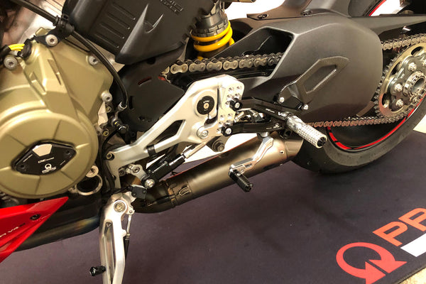 CNC RACING | Adjustable rearsets Ducati Streetfighter V4 Carbon - Pramac Racing Limited Edition