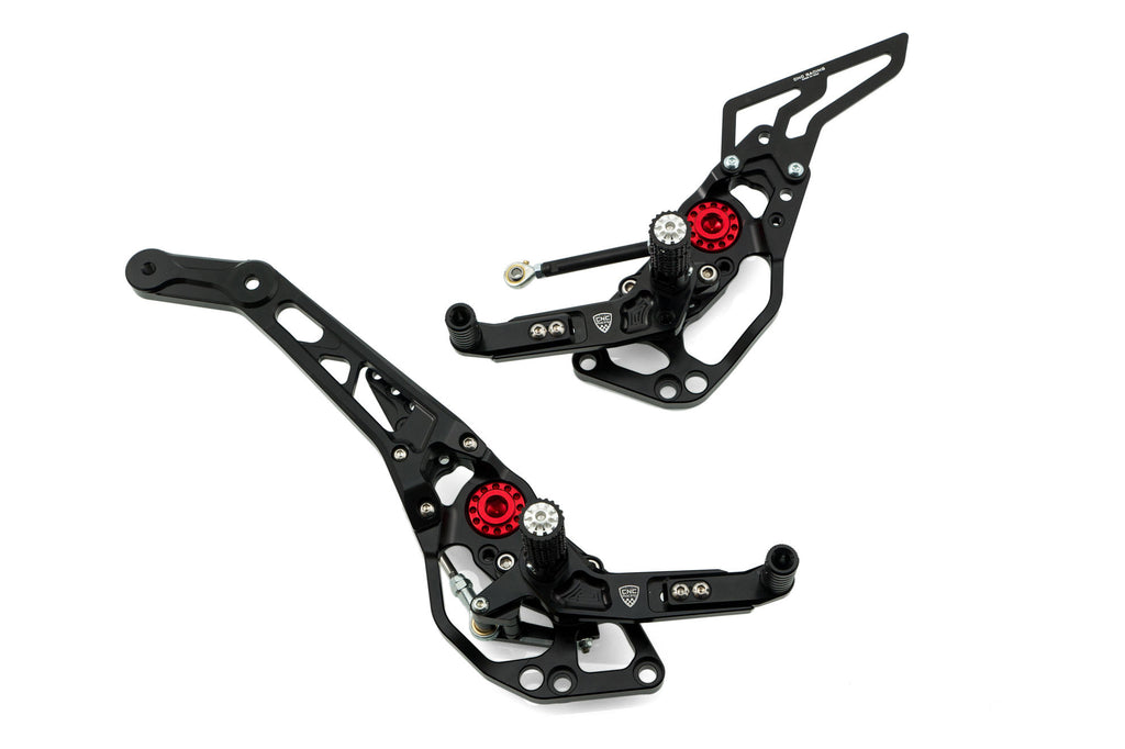 CNC RACING | Adjustable rear sets rider Ducati Hypermotard 821/939