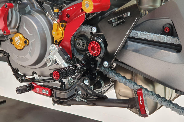 CNC RACING | Adjustable rear sets rider Ducati Hypermotard 950