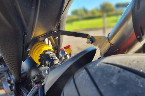 CNC RACING | Adjustable rear sets rider Ducati Monster 937