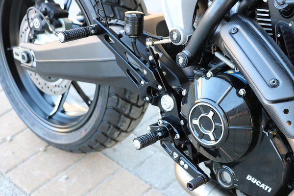 CNC RACING | Adjustable rear sets Ducati