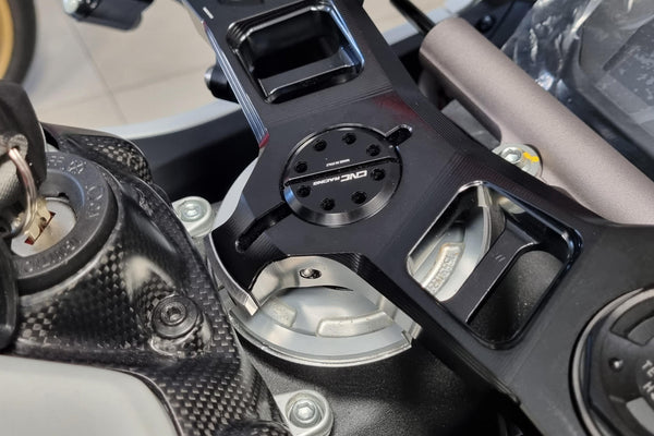 CNC RACING | Triple clamps Ducati - Extension for steering lock