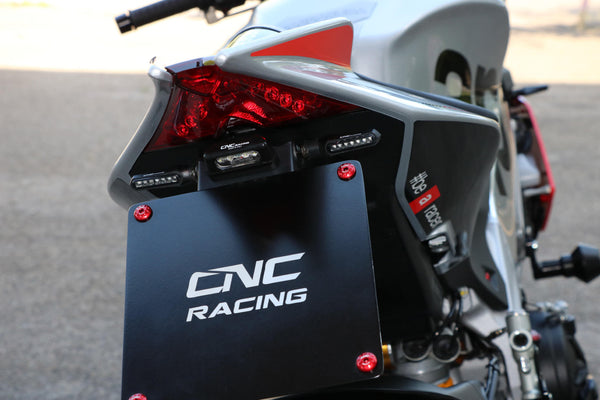 CNC RACING | Adjustable license plate Aprilia