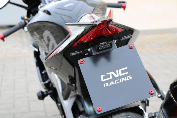 CNC RACING | Adjustable license plate Aprilia