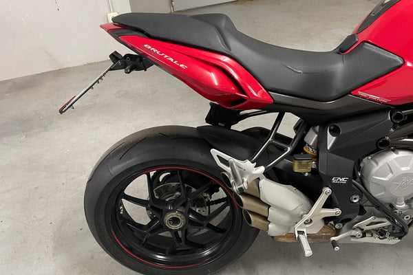 CNC RACING | Adjustable license plate MV Agusta Brutale 675 800