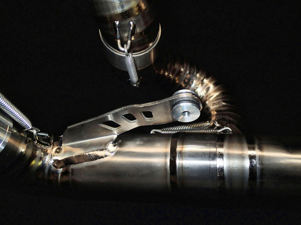 Ducati Panigale 1199, 1199S, 1299, 1299S, 1299 SP & R Titanium High Mount Exhaust System