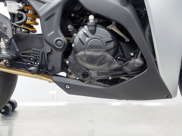 Graves Motorsports Yamaha R3 Carbon and Kevlar Moto America approved Right Side Clutch Case Cover