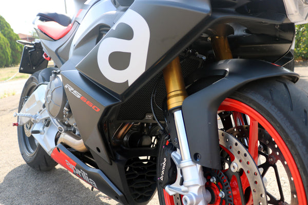 CNC RACING | Radiator guard Aprilia 660