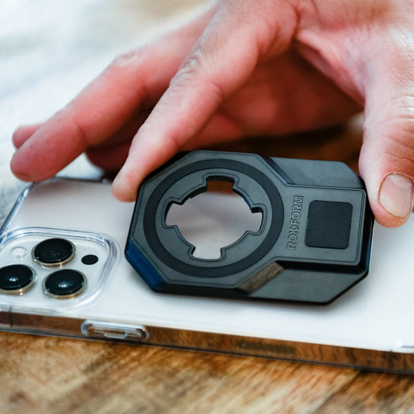 ROKFORM Magnetic Universal Adapter