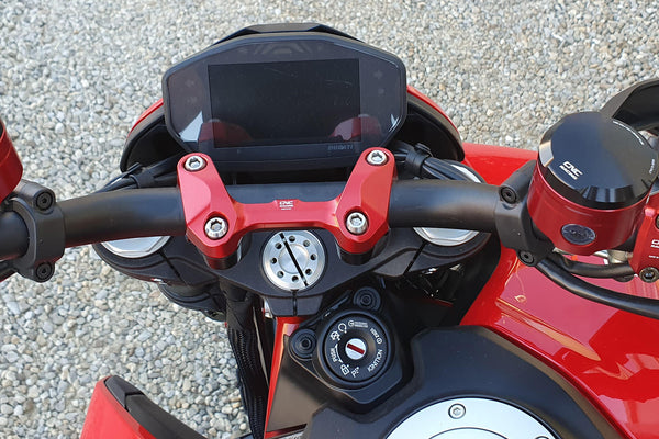 CNC RACING | Handlebar top clamp Ducati Hypermotard 950