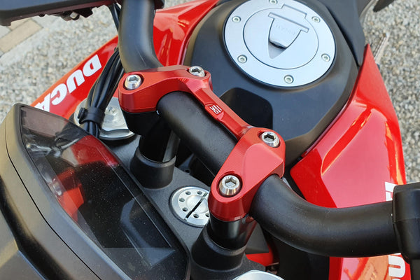 CNC RACING | Handlebar top clamp Ducati Hypermotard 950