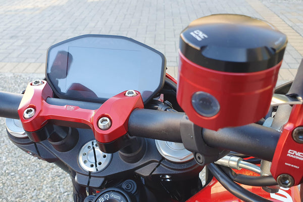 CNC RACING | Handlebar top clamp Ducati Hypermotard 950