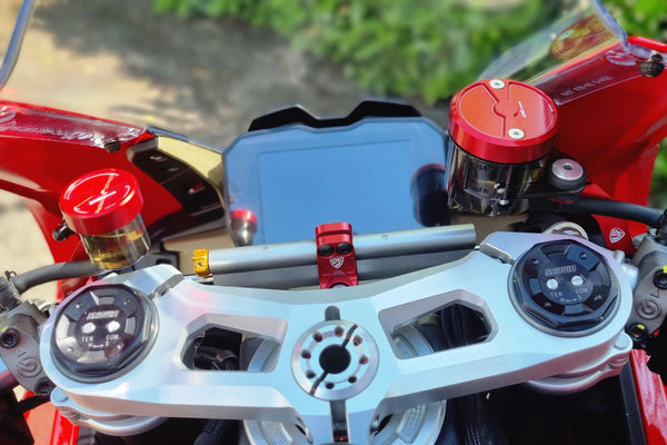 CNC RACING | Steering damper kit Ducati Panigale V4