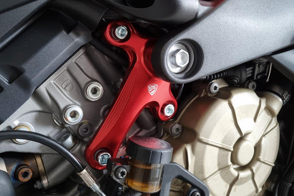 CNC RACING | Engine right holder Ducati Panigale V4 - Streetfighter V4
